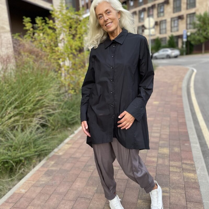 Рубашка женская черная удлиненная 100 % хлопок